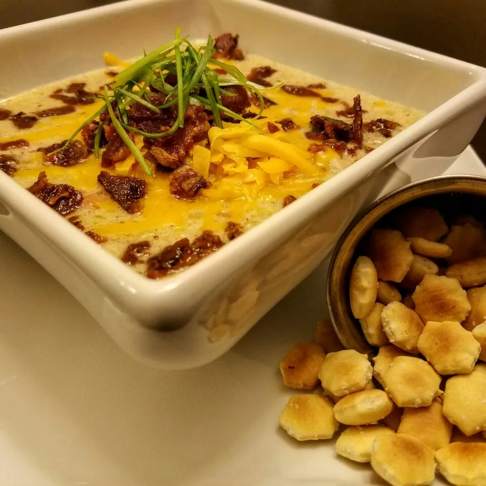 White Chicken Chowder w/ Sharp Cheddar & Bacon|Chef Cam Wolfeさん