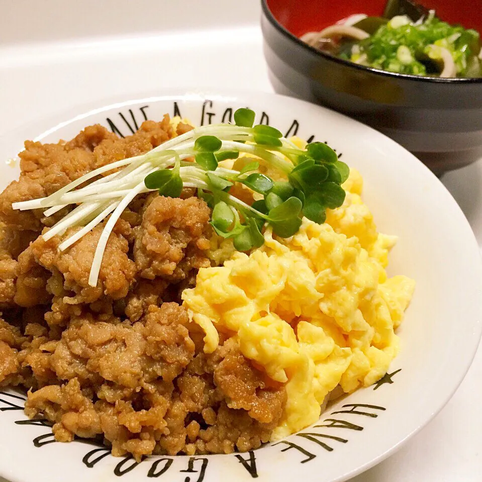 カイワレがきいて美味い‘そぼろ丼’|三姉妹のママさん