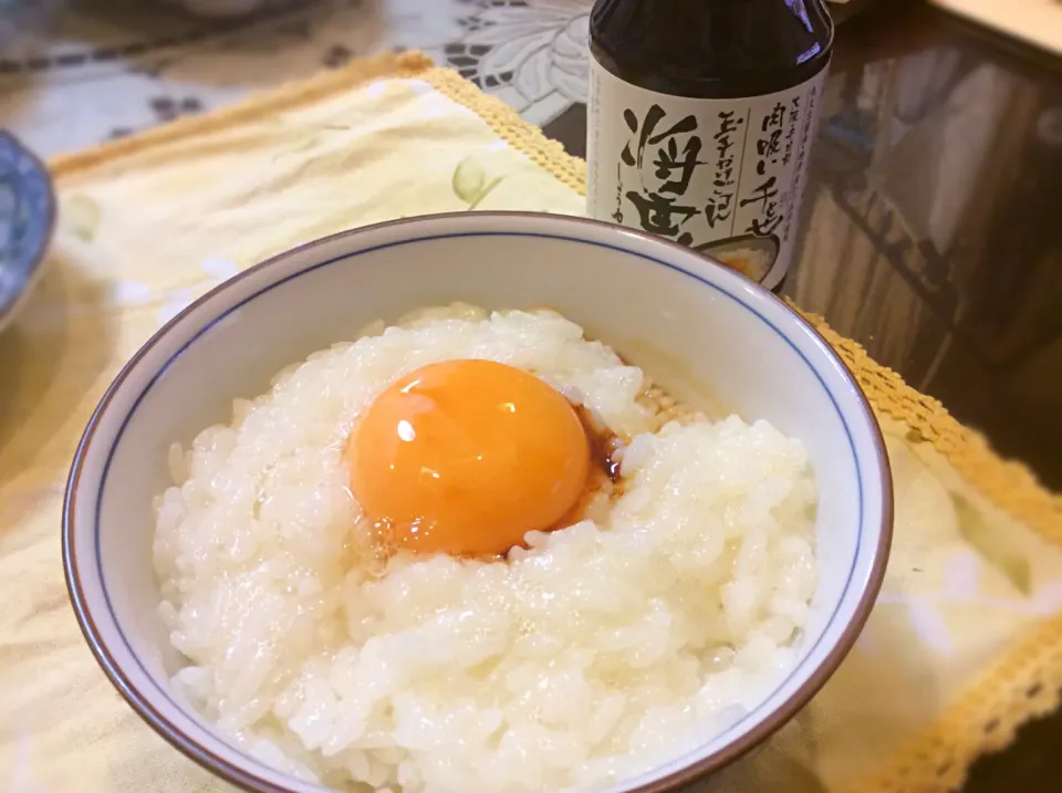 Snapdishの料理写真:肉吸い「千とせ」さんの玉子かけ御飯専用醤油😻|アライさんさん