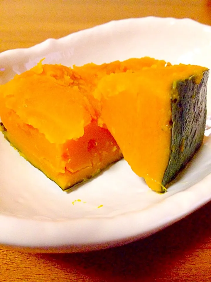 レンジで簡単🎵かぼちゃの煮物🎃|まいりさん