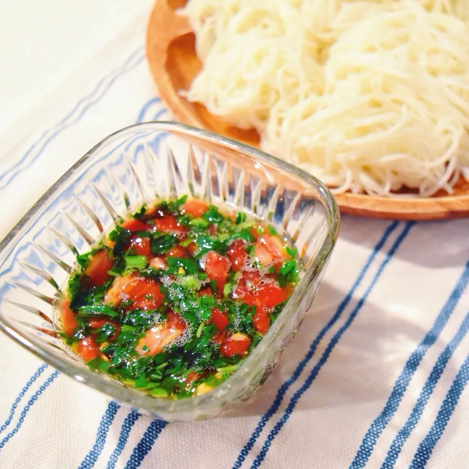 夏バテ解消☆モロヘイヤと完熟トマトの素麺 | Artichaut 's local food diary|ふじたかなさん