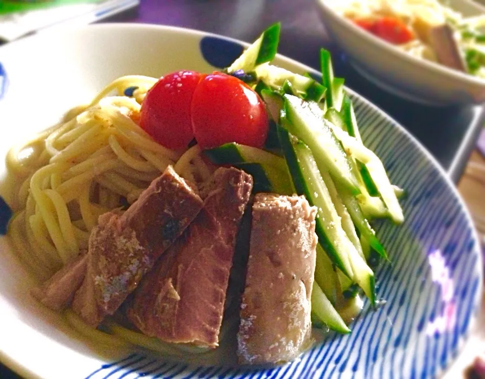 昼ごはん  鯖缶のせごま豆乳だれ冷やし中華|砂雪さん