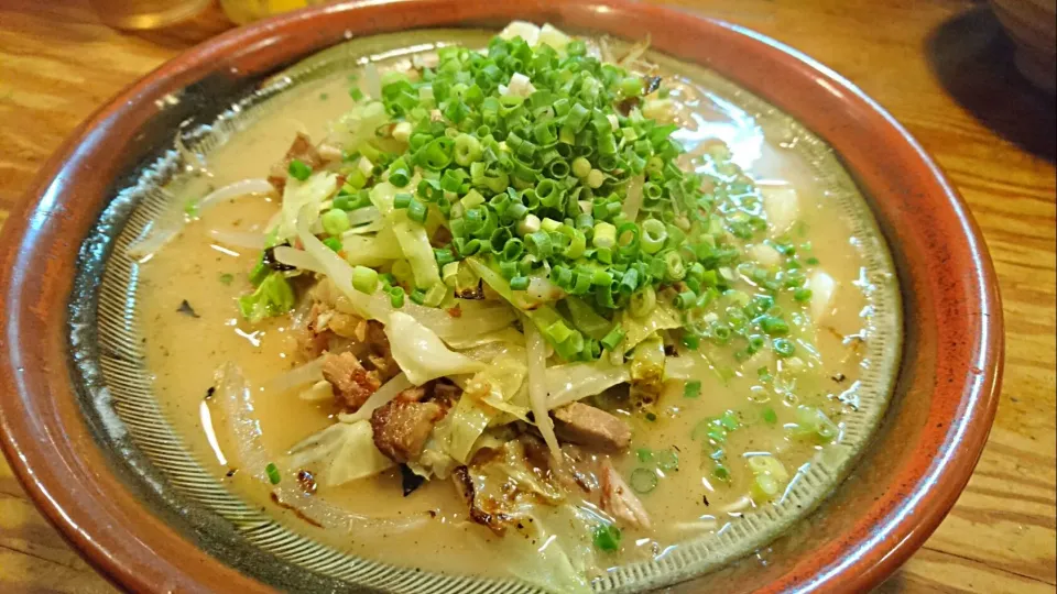 野菜たっぷり焼きラーメン(^-^)v
 #焼きラーメン #博多ラーメン #ラーメン|kossyossさん