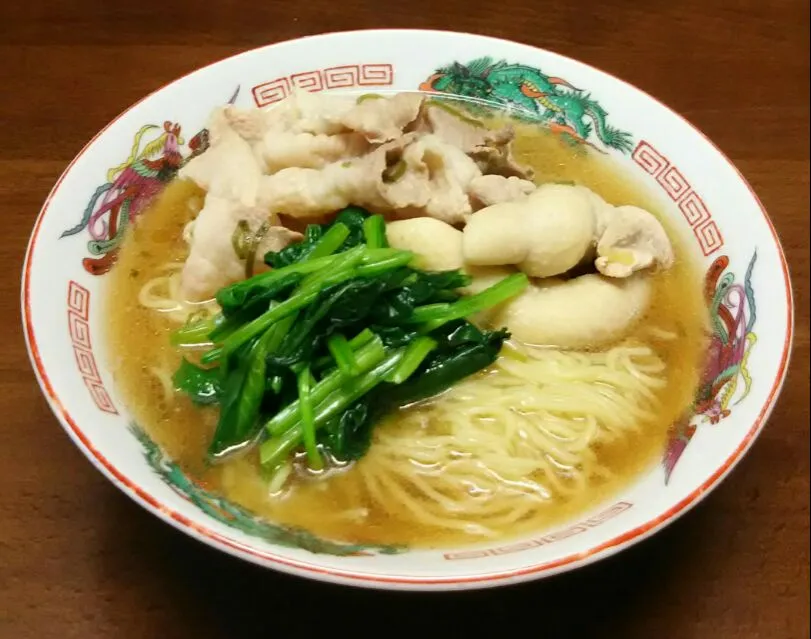 ラーメン 🍜 細麺です|あらいぐまのしっぽさん