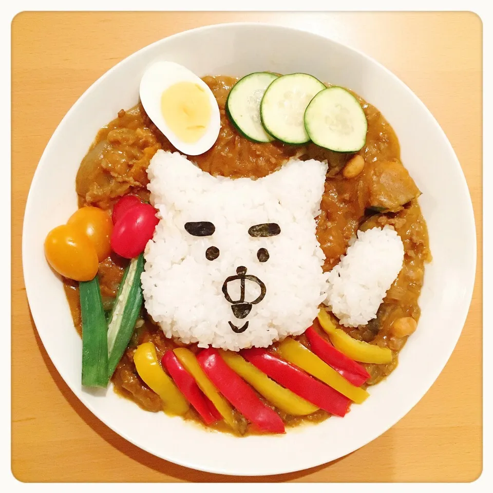 野菜たっぷり❣️ちゃんねこうぇーいカレー😸🙌🍛|leeさん