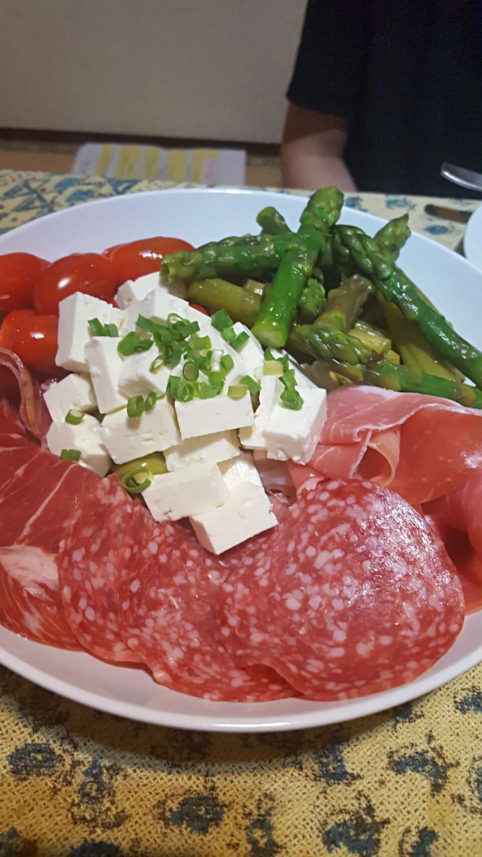 Great Meats Great feta Asparagus Tomatos And Olives|Emanuel Hayashiさん