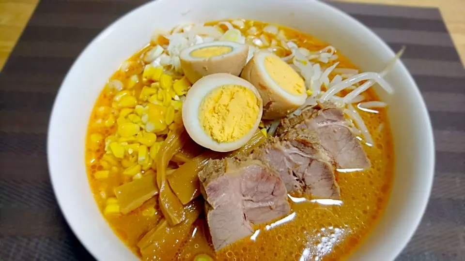 手作り煮豚と煮卵で、味噌ラーメン(o^O^o)|ぎるママさん