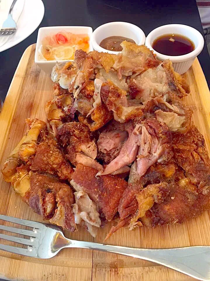 Crispy Pata or Crispy Pork Knuckles with yummy sauces|🌺IAnneさん