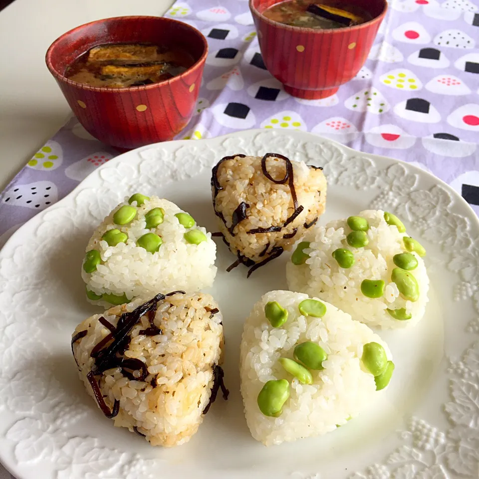 Snapdishの料理写真:おにぎり🍙でgm🤗|さくらんぼ🍒さん