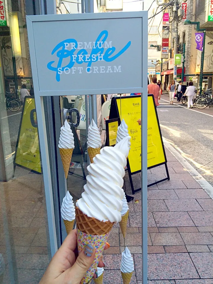 BAKEのソフトクリーム🍦😋|ジヌ美さん