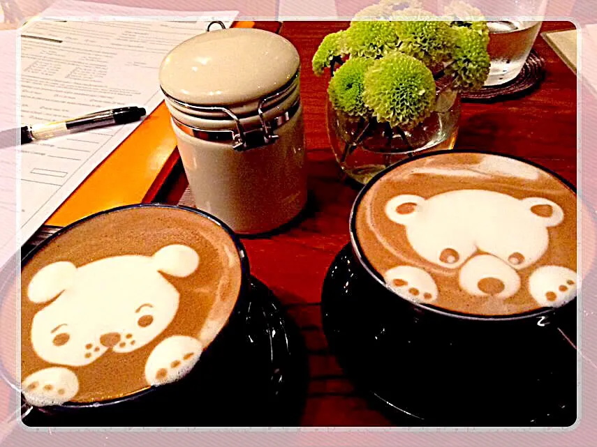 Ordered cute beary mocha drinks|Jillieさん