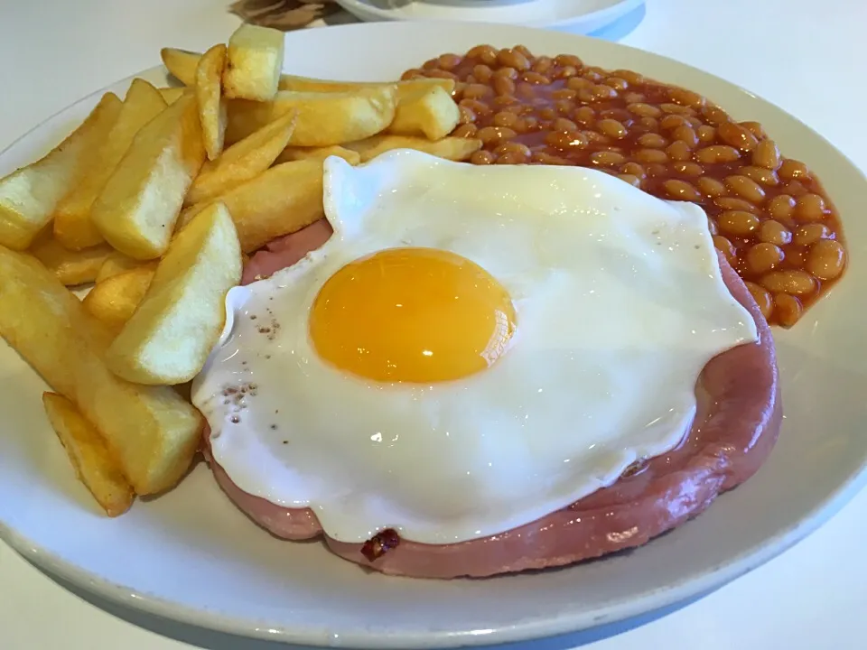 Gammon steak and chips @ Morrisons|Ong Sor Fernさん