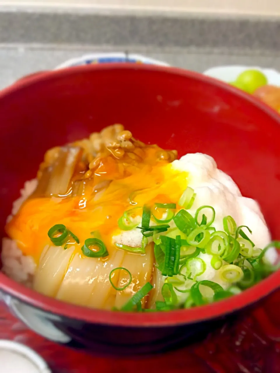 イカ刺し漬け丼|こぼるさん