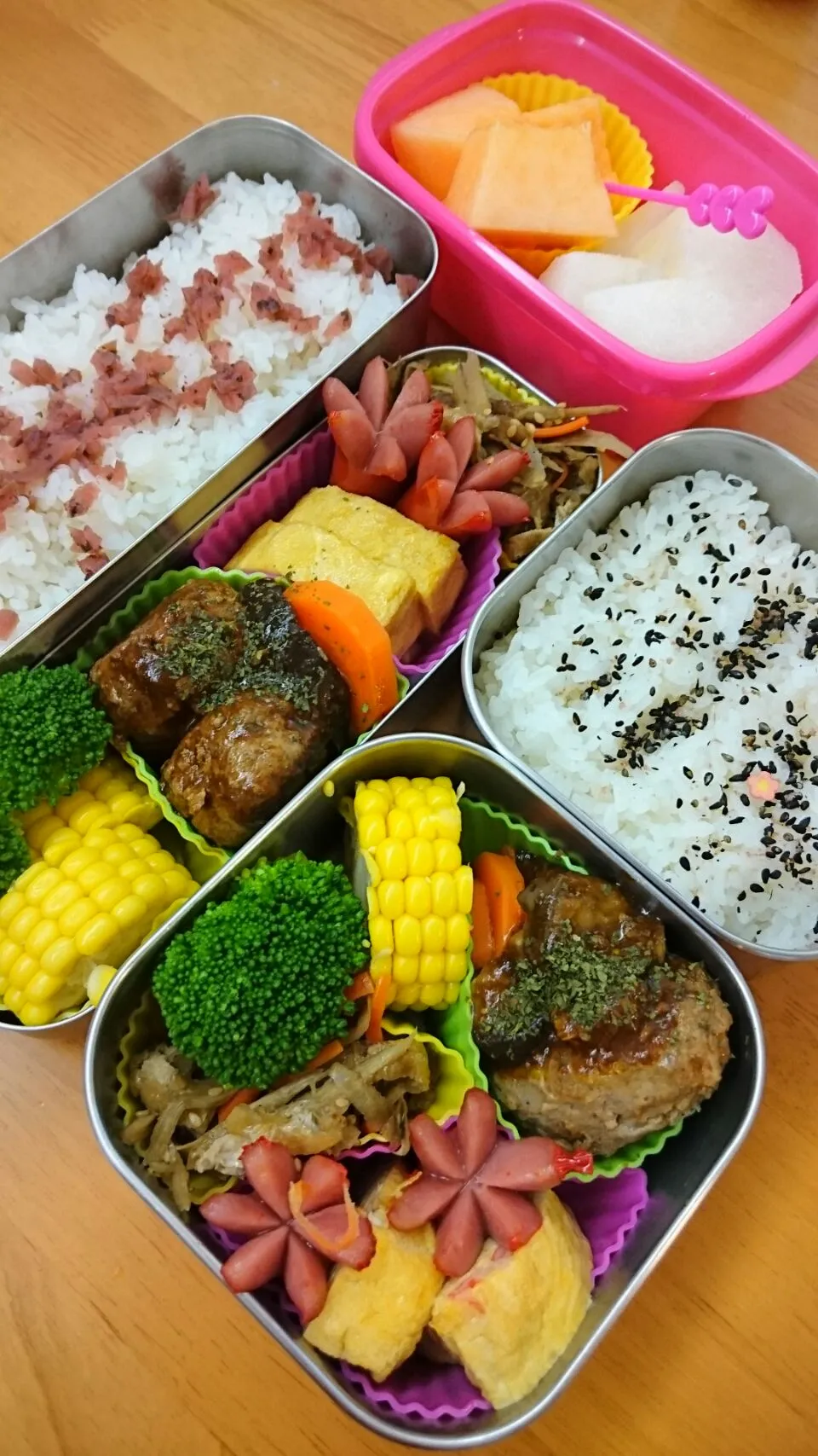 9月1日ハンバーグと玉子焼き弁当|あけみさん