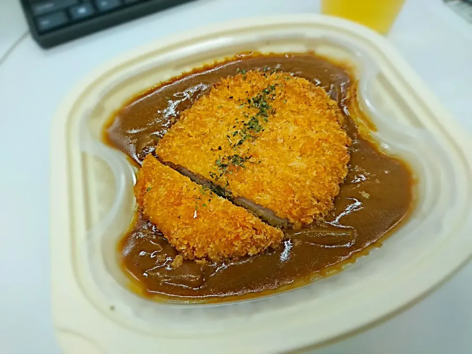 二日酔いなので、朝から 職場でカレー🍛(涙)|yokoさん