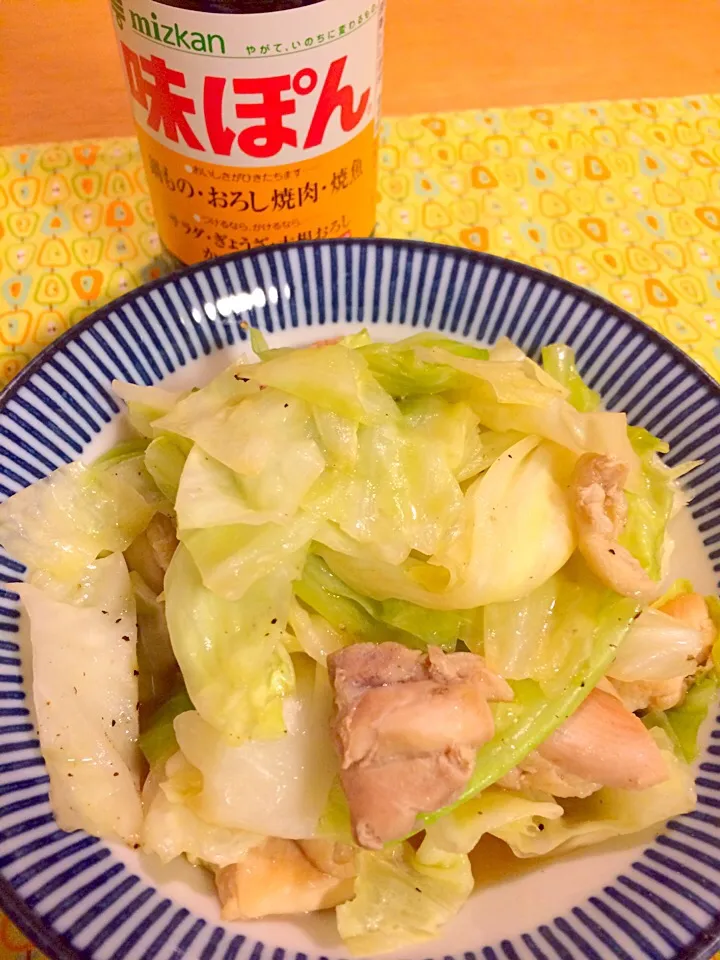 キャベツと鶏肉のぽん炒め|トモさん