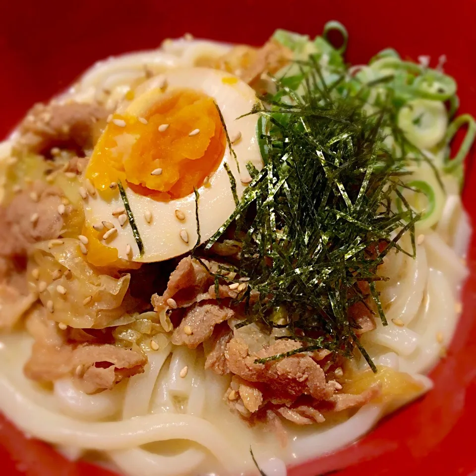 冷やしとんこつ肉うどん|SEVENさん