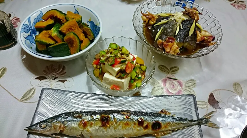 畑の野菜で夕食  (坊っちゃんかぼちゃの甘煮と茄子の煮付け)|林檎チョコさん