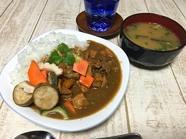 今日の男飯(⌒-⌒; )たっぷり3時間煮込んだカレー(⌒-⌒; )♫|ひーちゃんさん