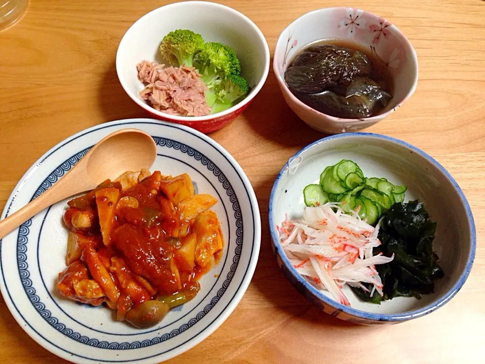 鶏と野菜のトマト煮⭐️酢の物⭐️ツナとブロッコリー⭐️茄子の煮浸し|ほなさん