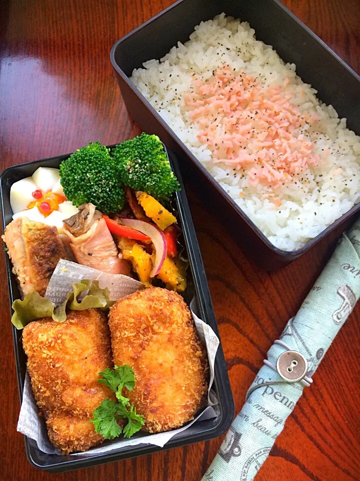 カニクリームコロッケ弁当|二キィさん