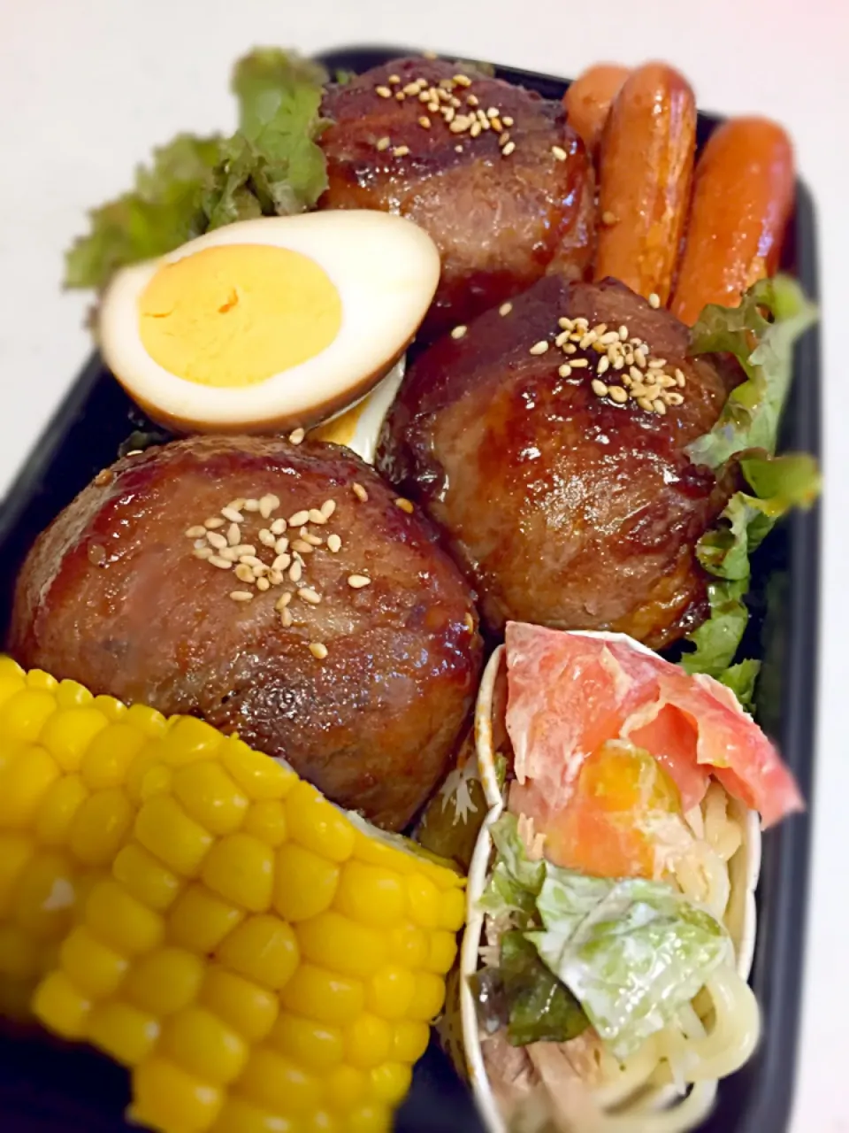 今日の旦那弁当🍱🍴肉巻きおにぎり🍙|hst117さん