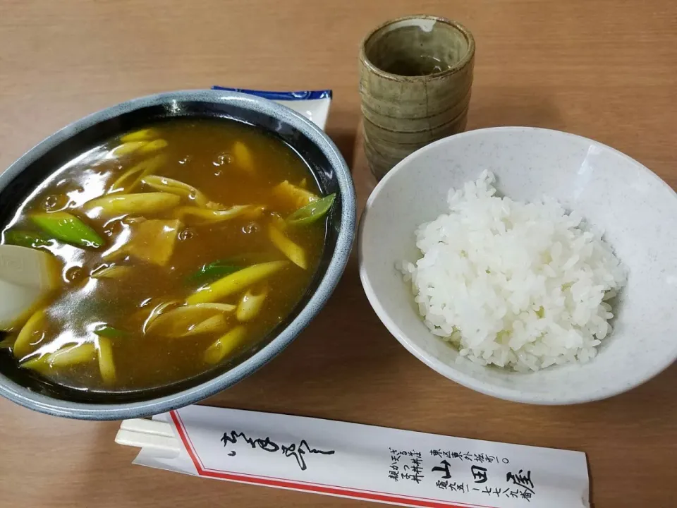 今日は、久しぶり山田屋さんで昼食
カレーきしめん&ライス #カレーきしめん #カレー|Morito Kamiyaさん