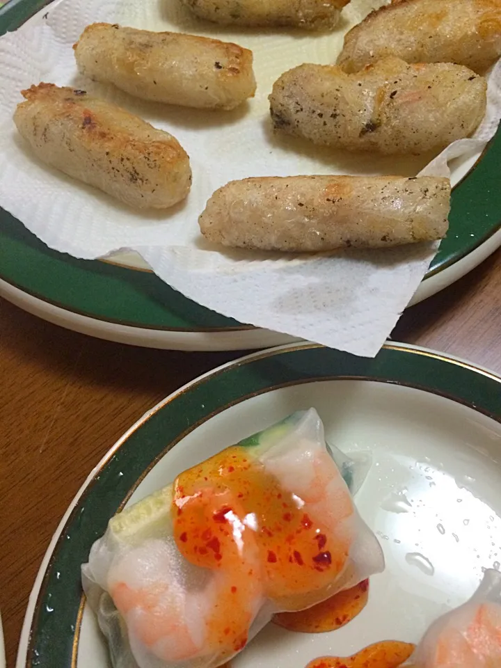 Snapdishの料理写真:生春巻き2種(焼きビーフン巻き揚げ&ノーマル)|花ママちゃんさん