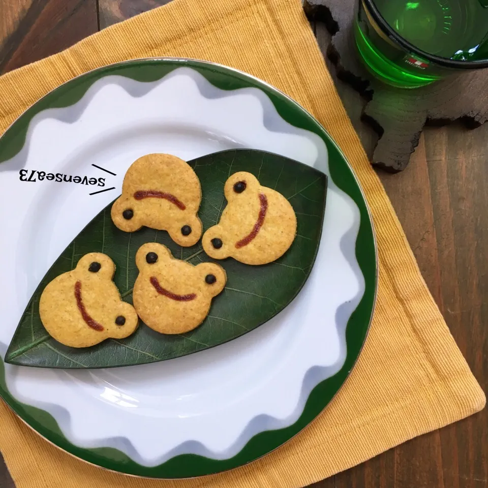 カレルサブレ🇮🇳🐸🍪（かえる型カレーサブレ）ʕ-̼͡-ʔ|七海さん