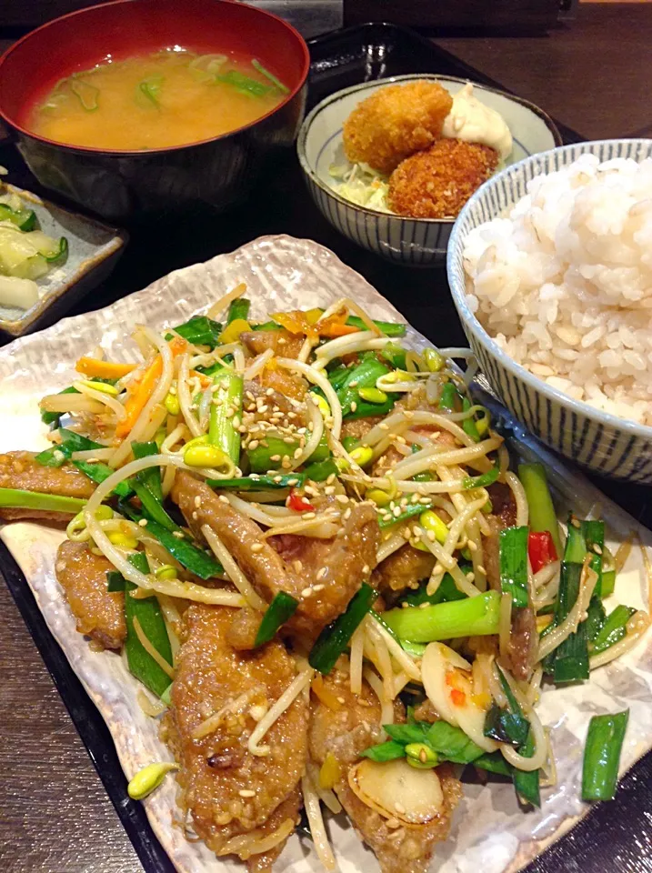 レバニラ+カキフライ定食@居酒屋 じゅん（東大宮）|Kazuya Miyukiさん