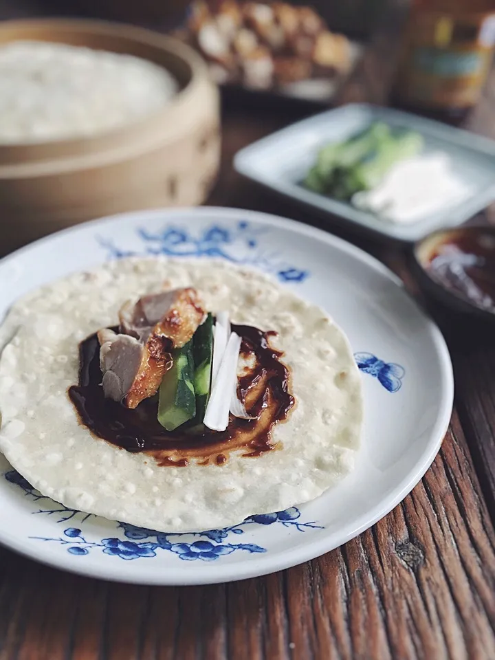 Peking duck style chicken wrap|rick chanさん