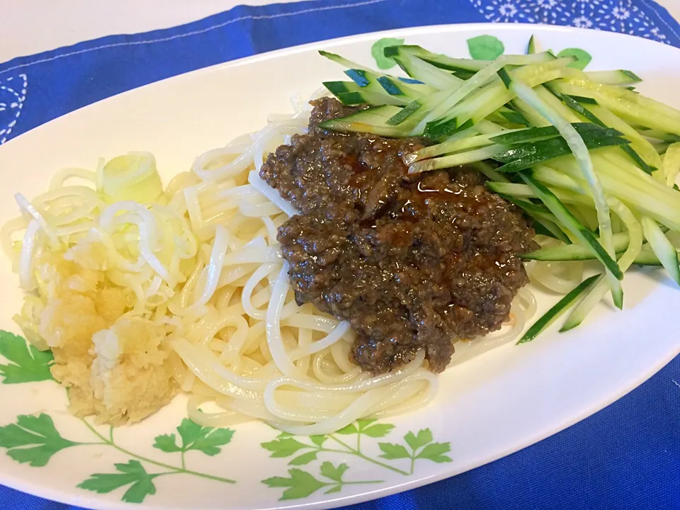 手作り肉味噌のじゃじゃ麺|ユキ❄︎ミライさん