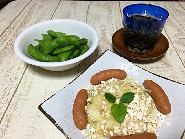 今日の男飯(⌒-⌒; )ツマミバージョン♫バナナとウィンナーのとろけるチーズ♫枝豆♫|ひーちゃんさん