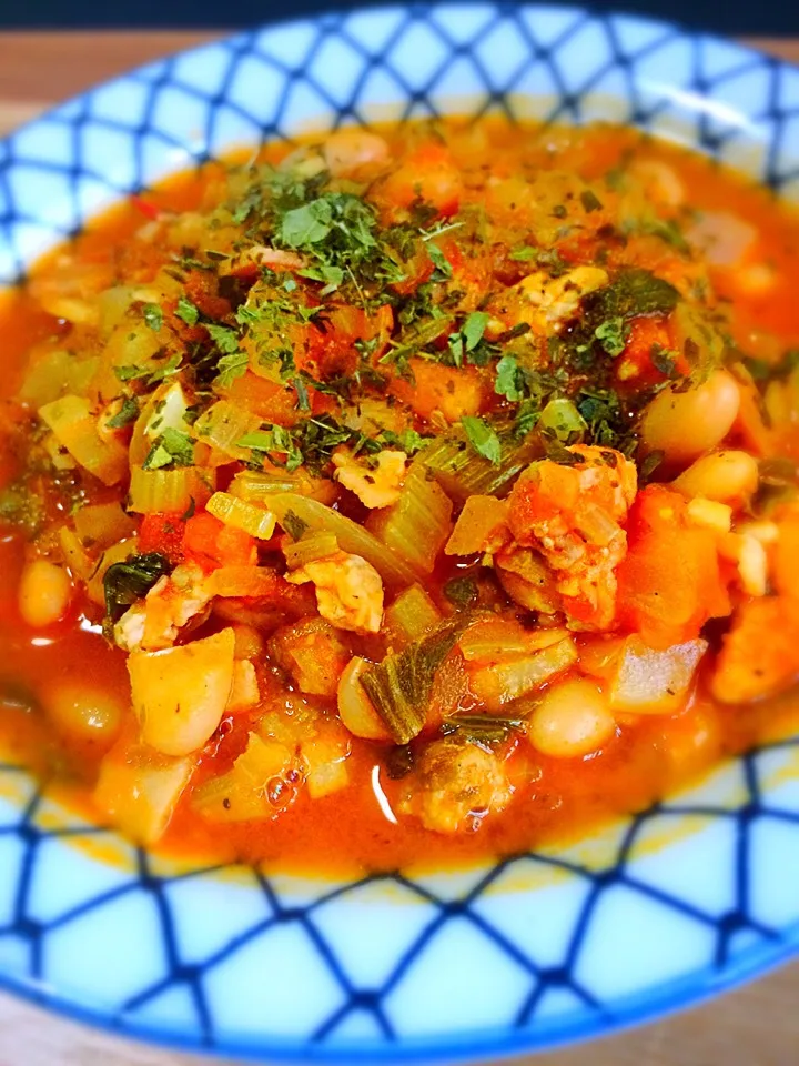 Snapdishの料理写真:ポークビーンズスープ
Pork beans soup|Hiroさん