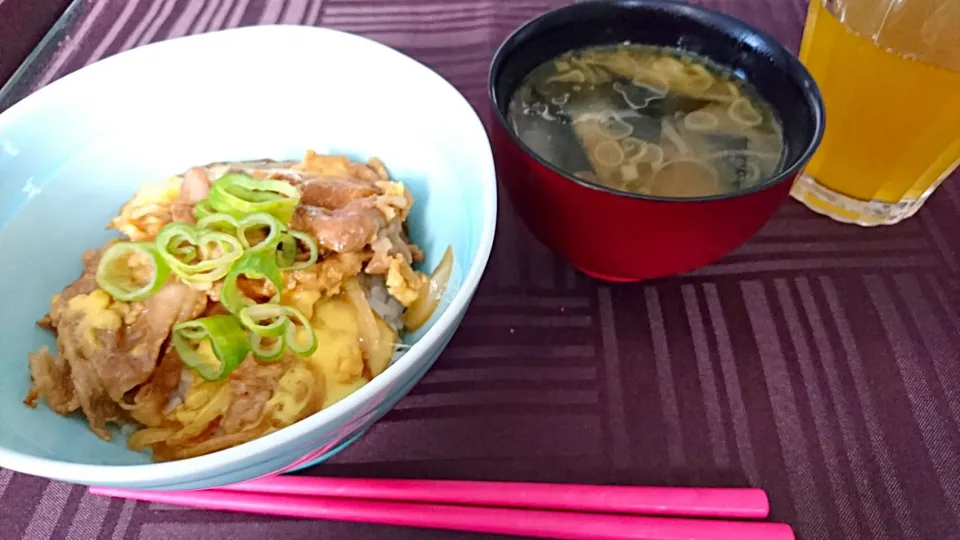 2016-09-04昼❤豚肉の卵とじ丼|一人暮らしごはん🍴さん