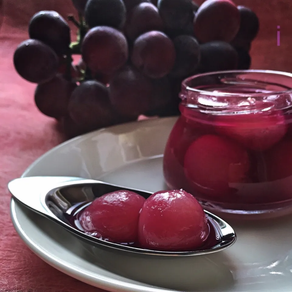 Snapdishの料理写真:レンジで簡単 ブドウのコンポート 《ピオーネ》🍇 【Grapes Compote / Pione】|izoomさん