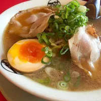 Snapdishの料理写真:お昼は、藤一番の醤油ラーメン。