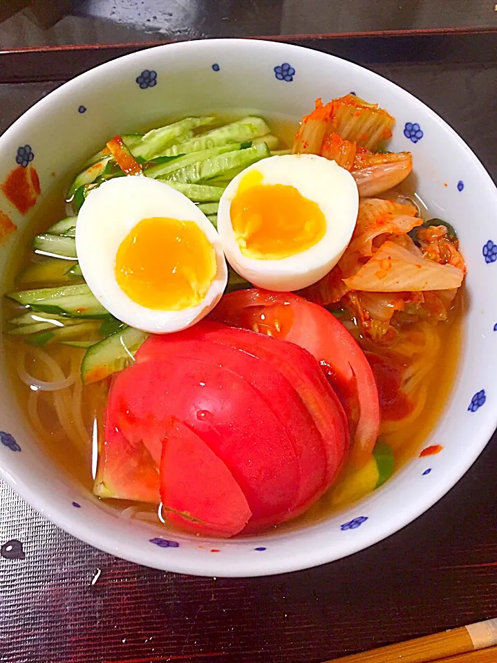 野菜とキムチたっぷり！肌もぷりぷり！
スパイシー冷麺|やさこさん