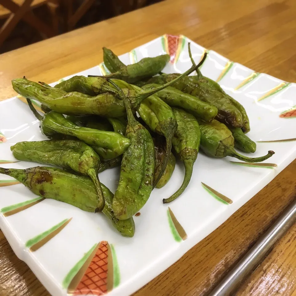 伊賀のお醤油「はさめず」で焼いたししとう|美也子さん