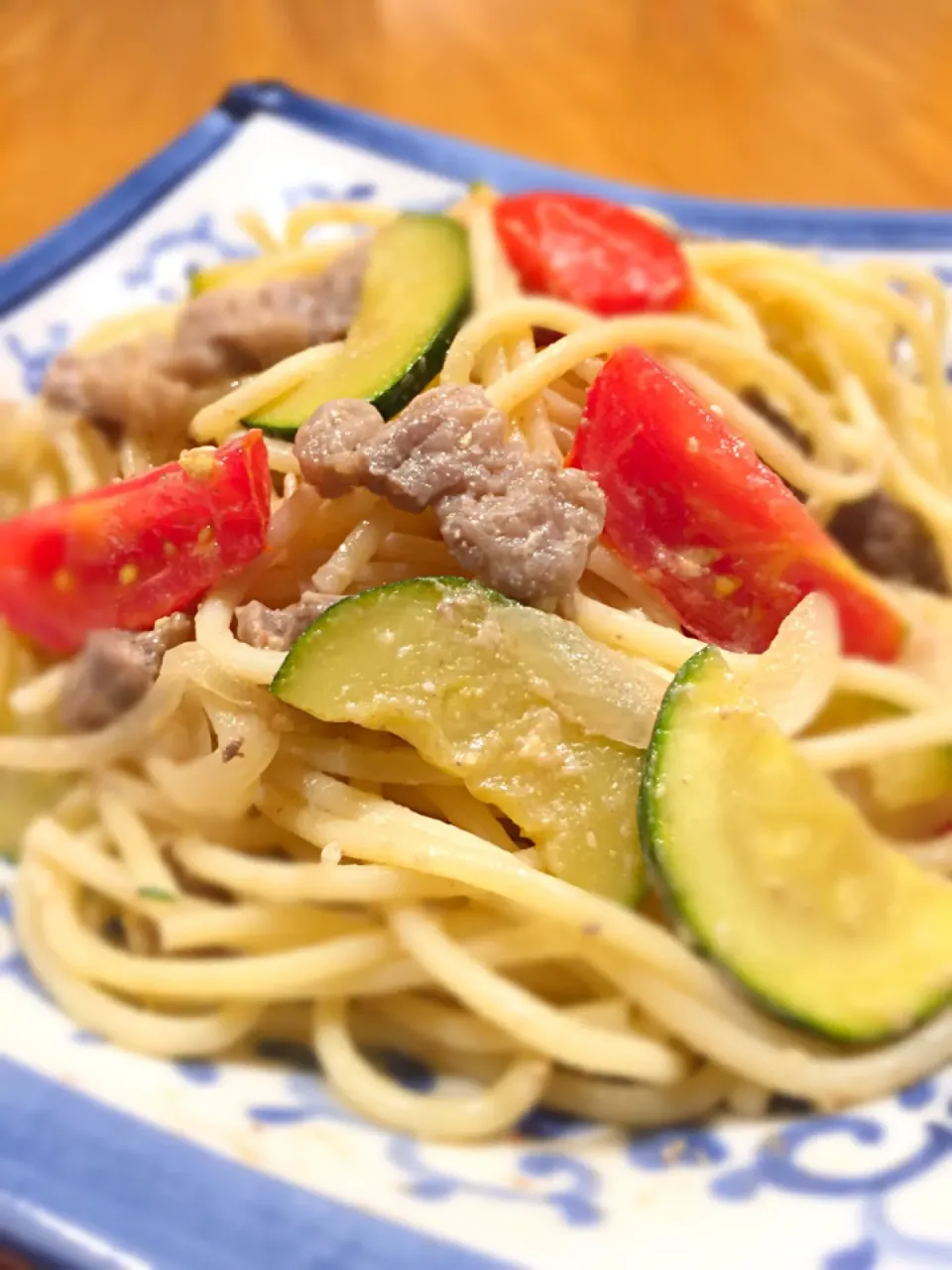 Snapdishの料理写真:ズッキーニと牛肉のパスタ|Naccoさん