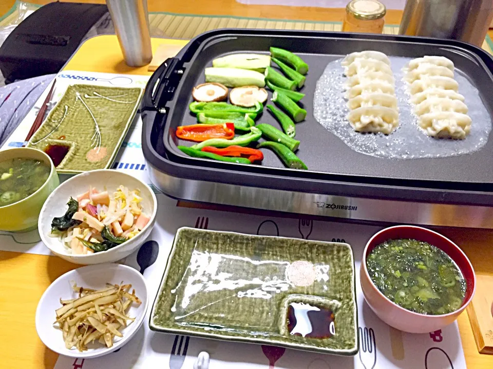 餃子＆焼き野菜さっぱり味ぽんでいただきます(✿Ő人Ő✿)|あいあいさん