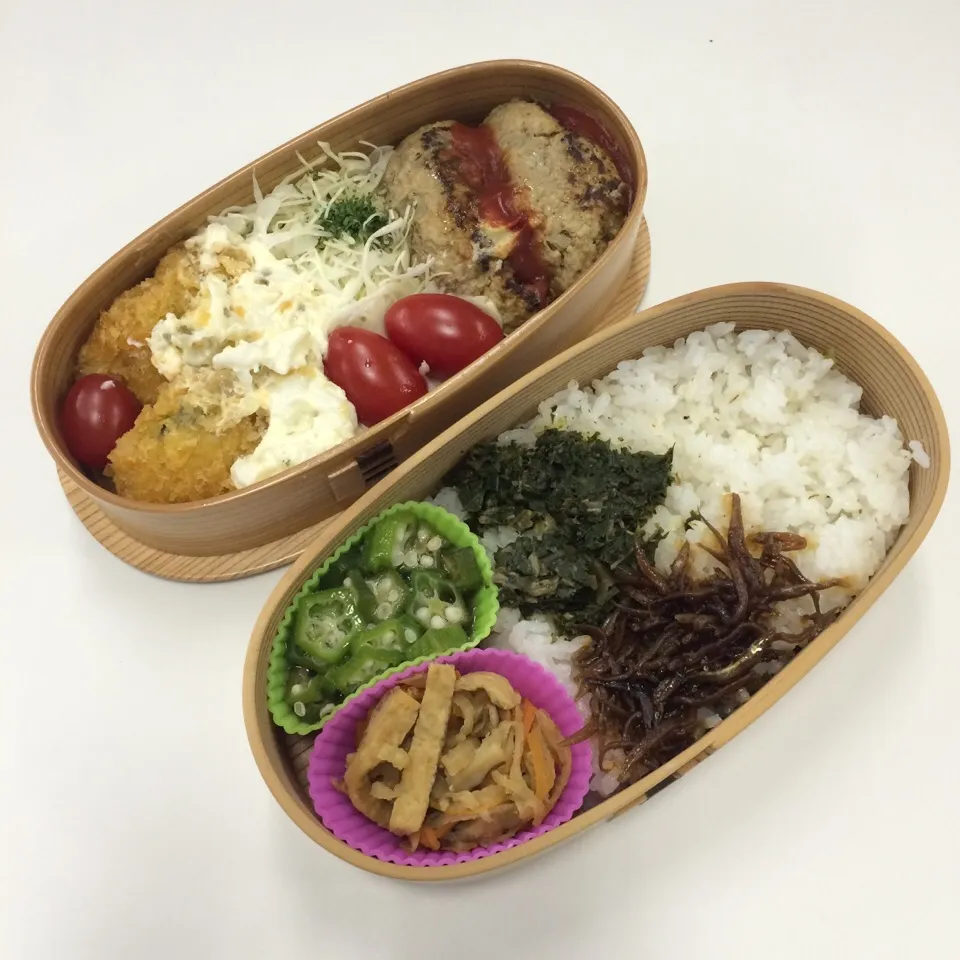 弁当（ハンバーグ、鮭フライ、サラダ、オクラ、切り干し大根、いかなご釘煮、木胡椒佃煮）|SasaMasa213さん