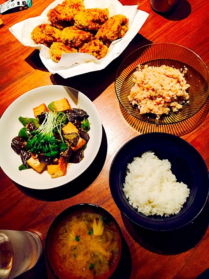 和定食！
ひじき入りカボチャコロッケ、卯の花、厚揚げとなすとピーマンの味噌炒め、味噌汁|kaoriさん