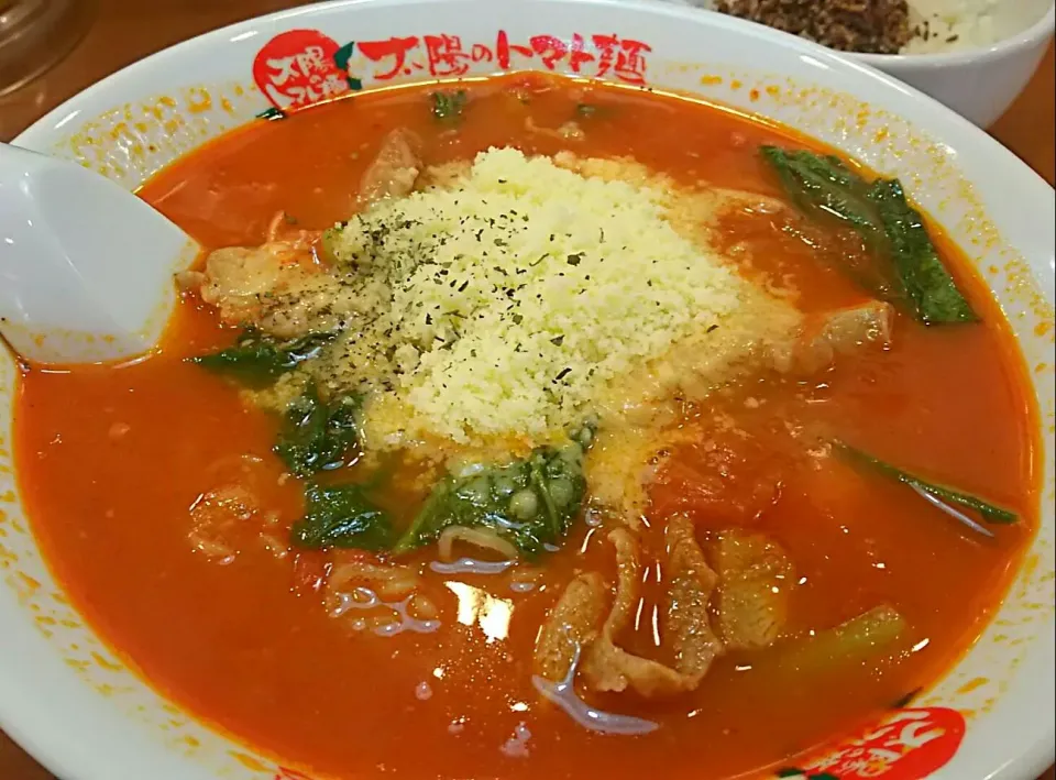 Snapdishの料理写真:太陽のチーズトマト麺|哲さん