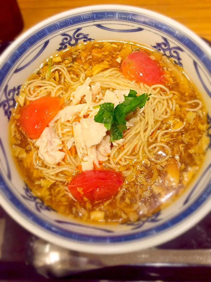 蒸し鶏ときのこのサンラー麺@謝朋殿 粥餐庁 京王モール店|morimi32さん