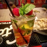 Snapdishの料理写真:Bourbon Spritzer|Jenna Gromleyさん