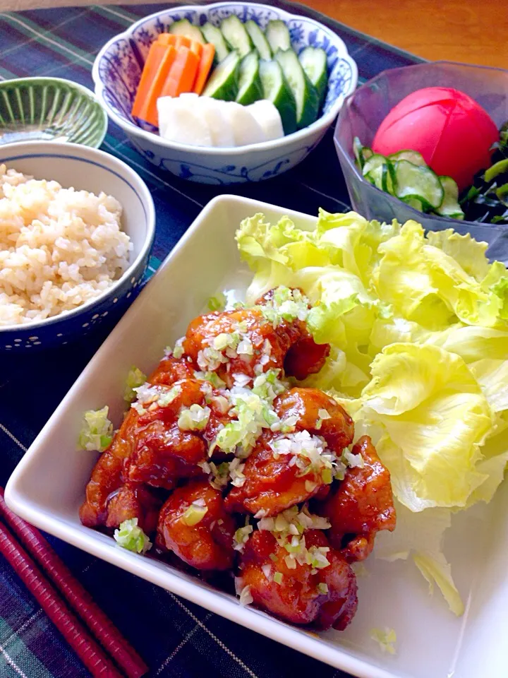 食欲の秋🍁モリモリ油淋鶏と 自家製ぬか漬けの定食🍚|Hollyさん