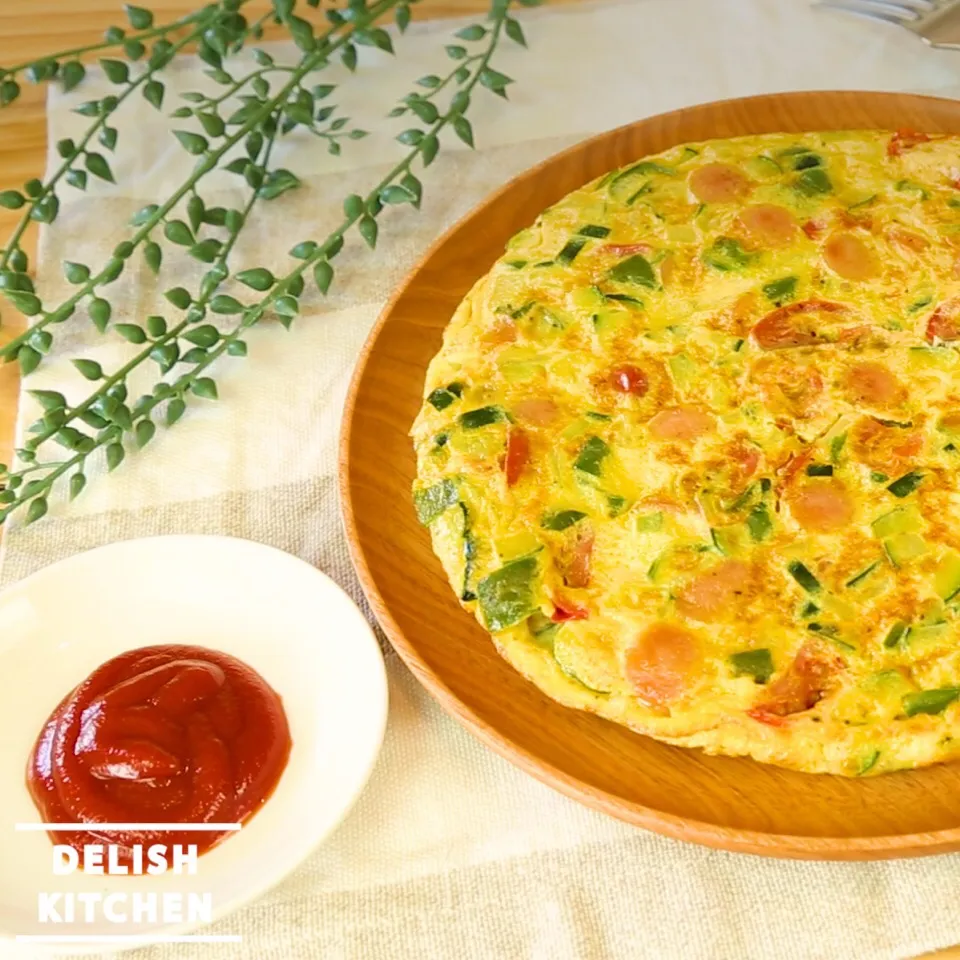 【動画】夏野菜オムレツの作り方#delishkitchentv|DELISH KITCHENさん