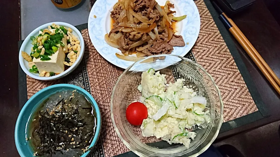 Snapdishの料理写真:牛肉のバタポン&冷奴&ポテトサラダ&心太|まぐろさん