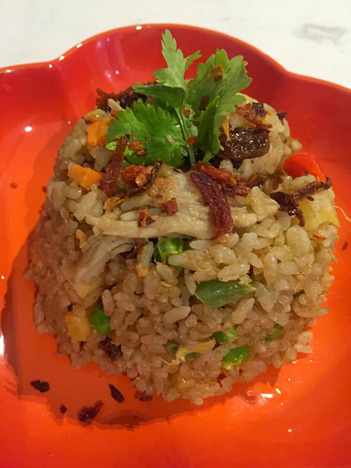 Green curry fried rice with pineapple , raisins and sliced pork|Aunty Gさん